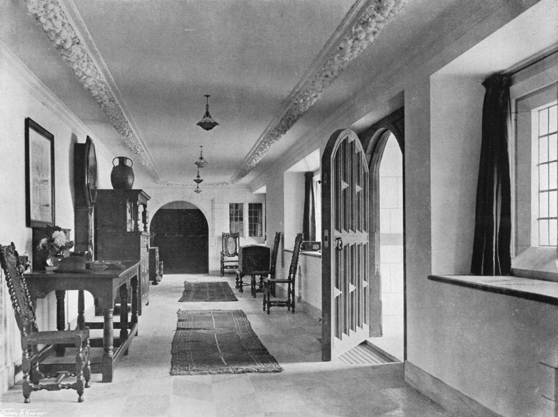 Entréhall av Charles Latham