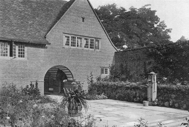 Från kloster till trädgård av Charles Latham
