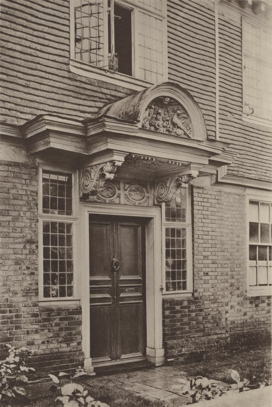 House at Burwash, Doorway  av Charles Latham