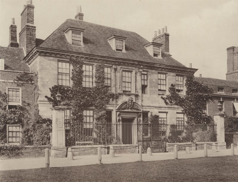 House in the Close, Salisbury  av Charles Latham