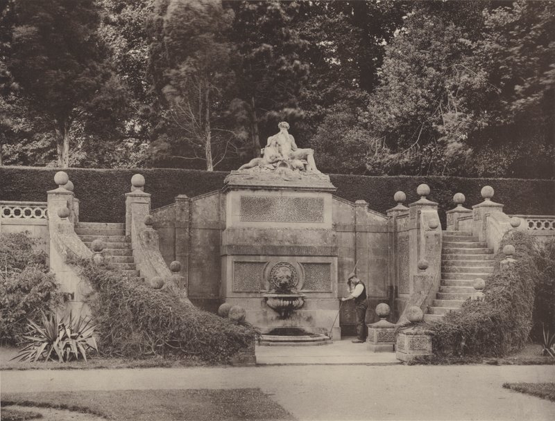Mural Fountain in the Garden at Bowood, Wilts  av Charles Latham