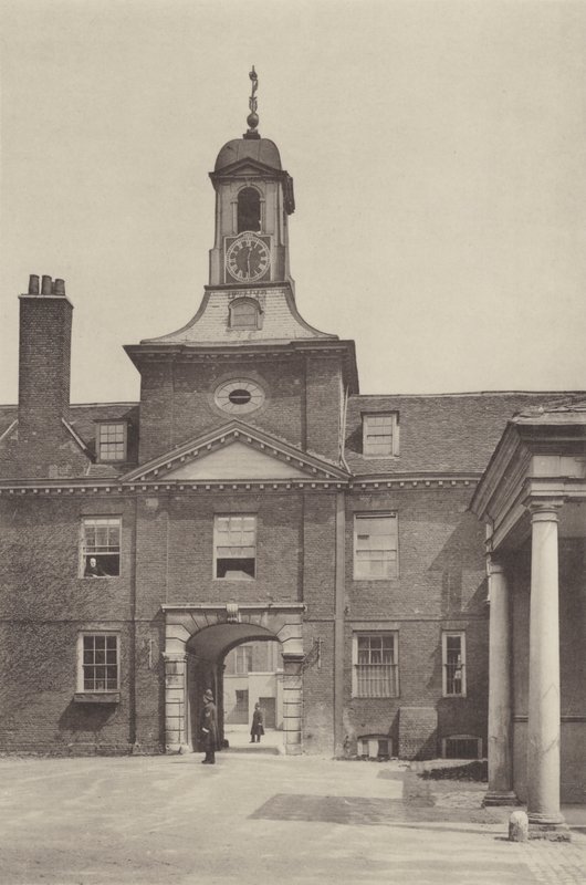 The Entrance, Kensington Palace  av Charles Latham