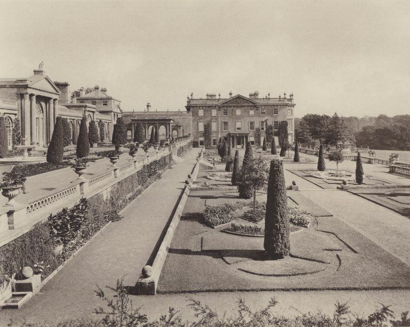 The Formal Garden at Bowood, Wilts  av Charles Latham