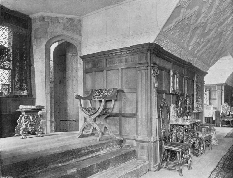 The Gallery Bay och Newel Stair av Charles Latham
