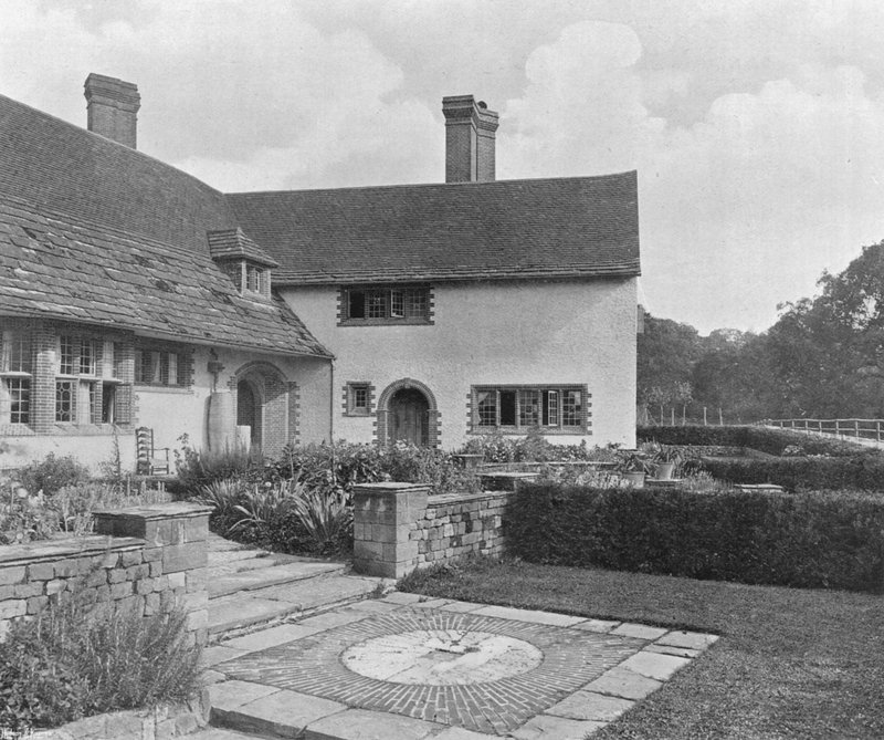 The Garden Court from the West (s/v foto) av Charles Latham