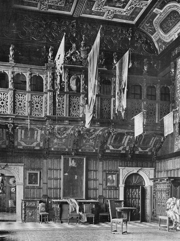 The Marble Hall, East End (s/v foto) av Charles Latham