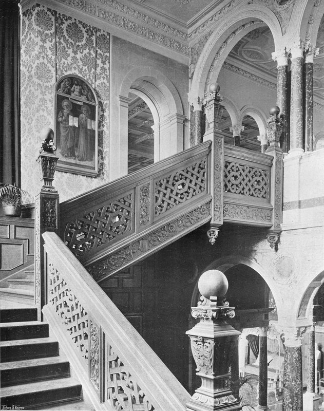 De genomborrade balustraderna i Grand Stairway av Charles Latham