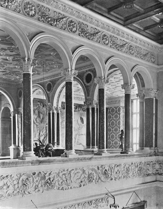 Sydvästra Galleriet av Charles Latham