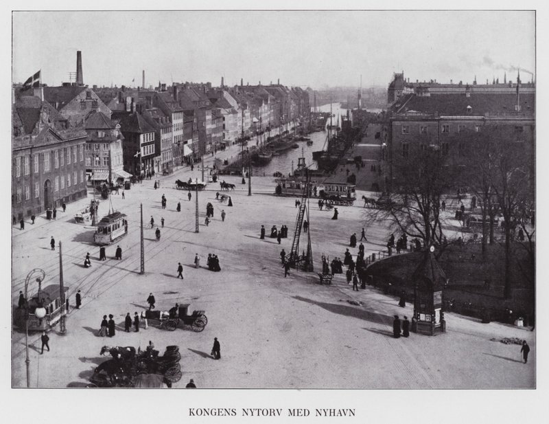 Kjobenhavn / Köpenhamn: Kongens Nytorv With Nyhavn (s/v foto) av Danish Photographer