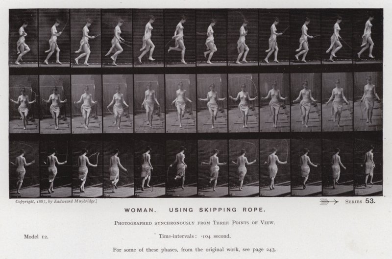Den mänskliga figuren i rörelse: Kvinna med hopprep (s/v foto) av Eadweard Muybridge
