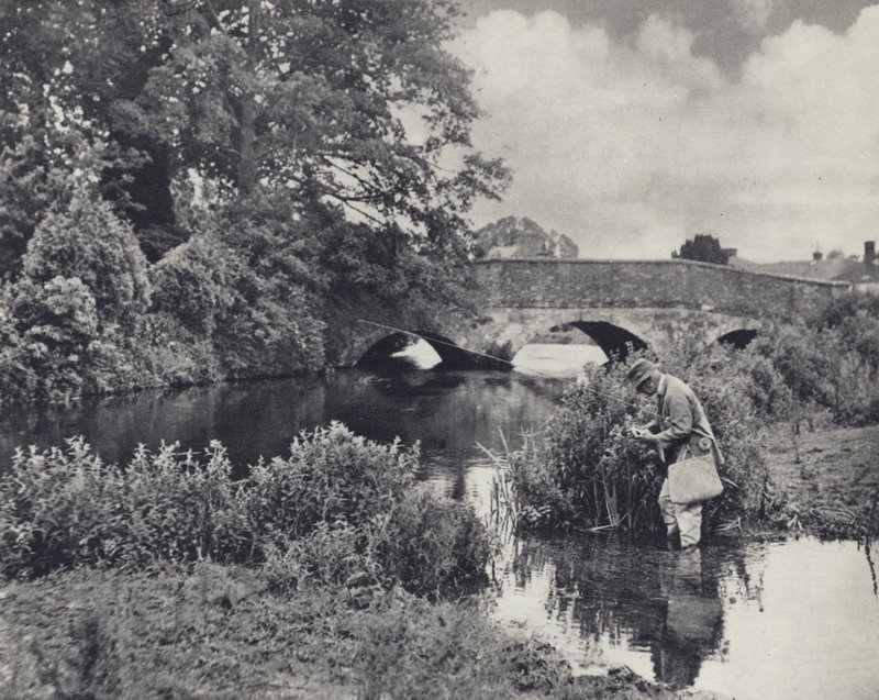 Ovanför stadsbron, Stockbridge (svartvitt foto) av Edward Alfred Barton