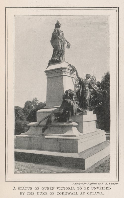 En staty av drottning Victoria som ska avtäckas av hertigen av Cornwall i Ottawa av English Photographer