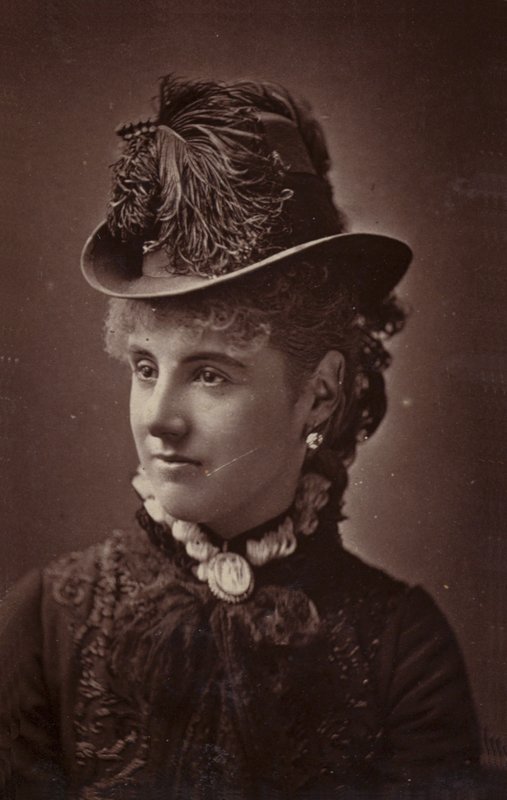 Adelaide Neilson av English Photographer