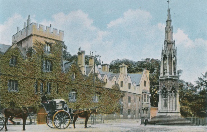 Balliol College och Martyrs Memorial av English Photographer