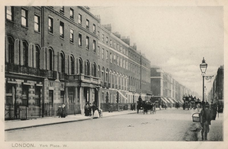 Bedford College, York Place, London (s/v foto) av English Photographer