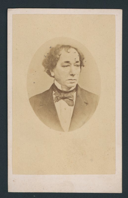 Benjamin Disraeli, visitkort av English Photographer