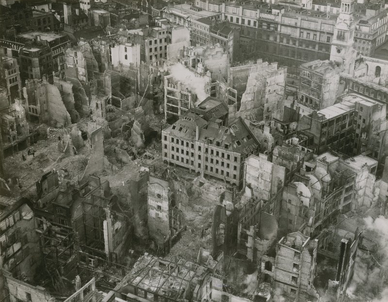 Bombskadebild från toppen av St Pauls Cathedral av English Photographer