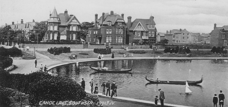 Canoe Lake, Southsea (s/v foto) av English Photographer
