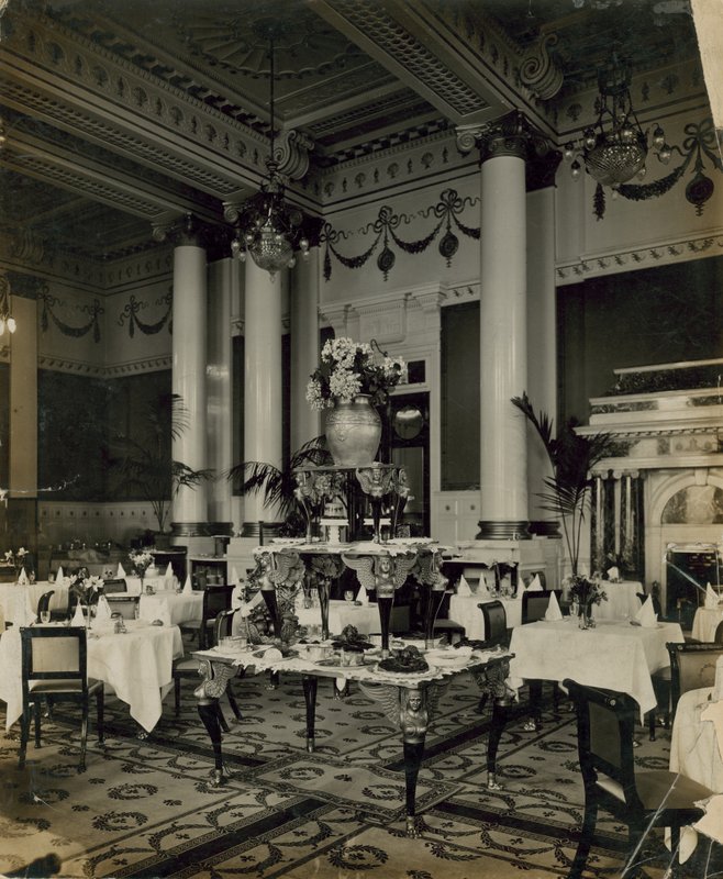 Cecil Hotel, London, matsal av English Photographer