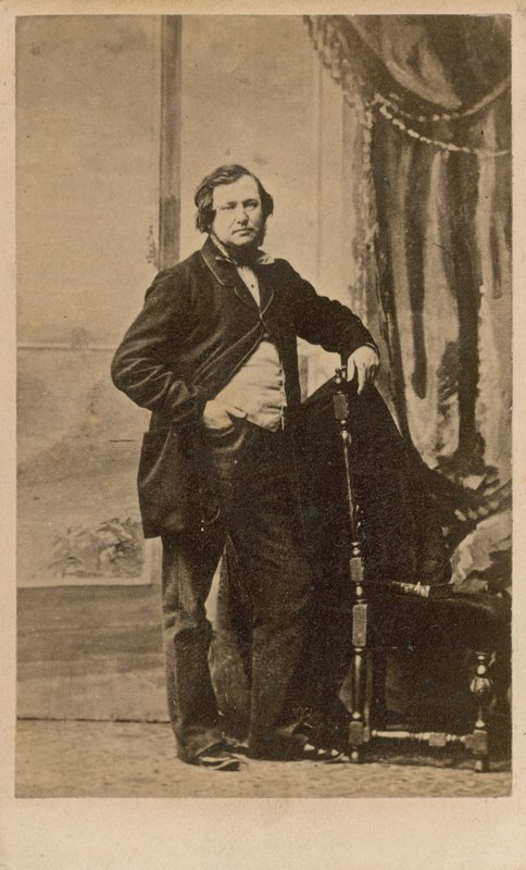 Charles William Shirley Brooks, redaktör för Punch av English Photographer