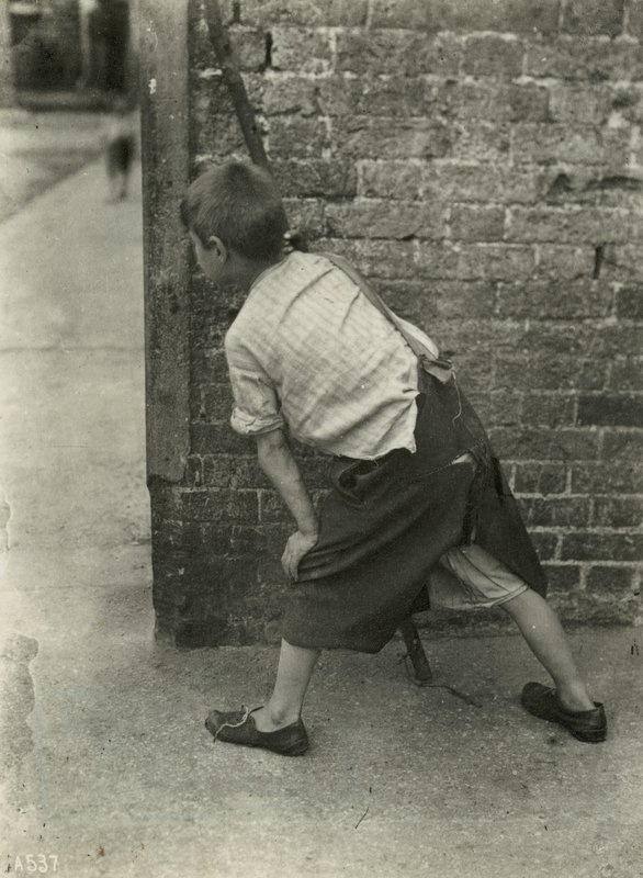 Barnfattigdom, London av English Photographer
