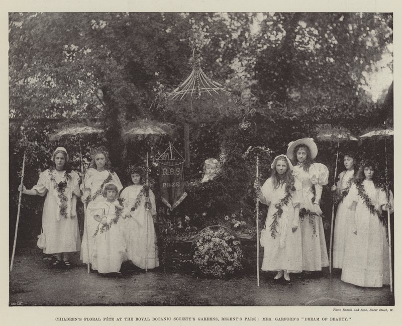 Barns blomsterfest på Royal Botanic Societys Gardens, Regents Park, Mrs Garfords Dream of Beauty av English Photographer