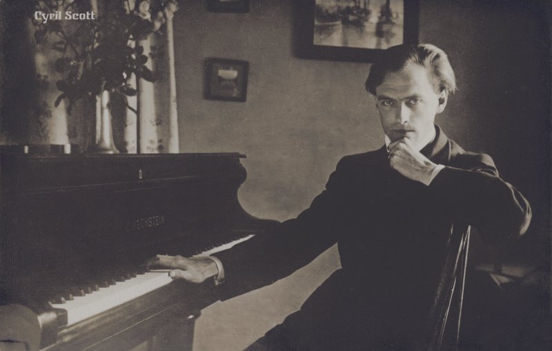Cyril Scott, engelsk kompositör, författare och poet (s/v foto) av English Photographer