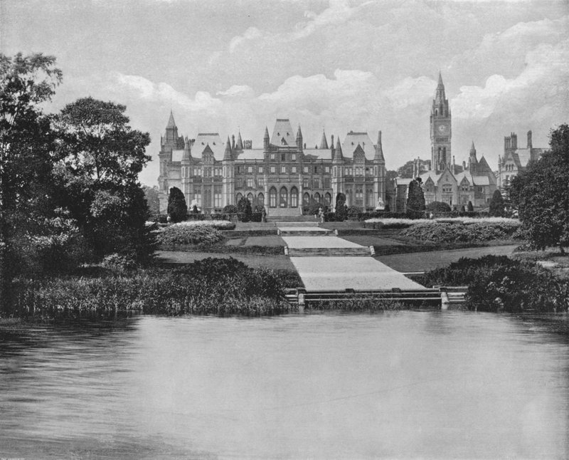 Eaton Hall (s/v foto) av English Photographer