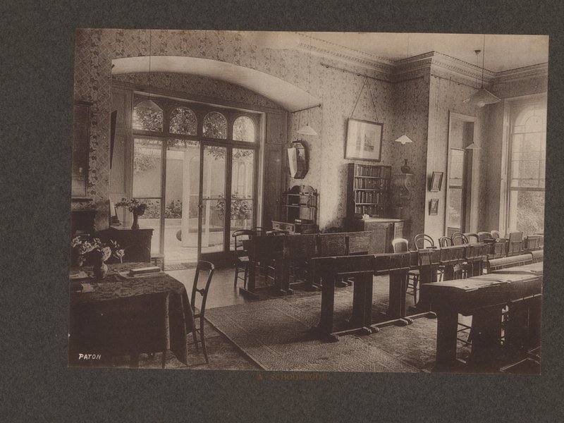 Elmshurst skola för flickor, East Finchley, London, ca 1910 (svartvitt foto) av English Photographer