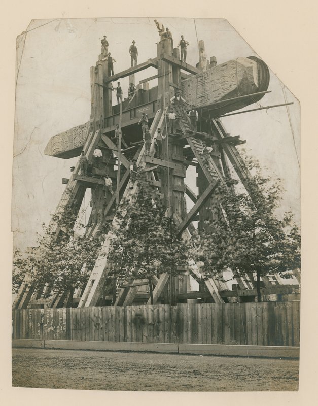 Att resa Cleopatras Needle på Themsen Bank, 12 september 1878 av English Photographer