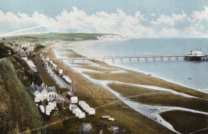 Esplanade, Sandown och Culver Cliff av English Photographer