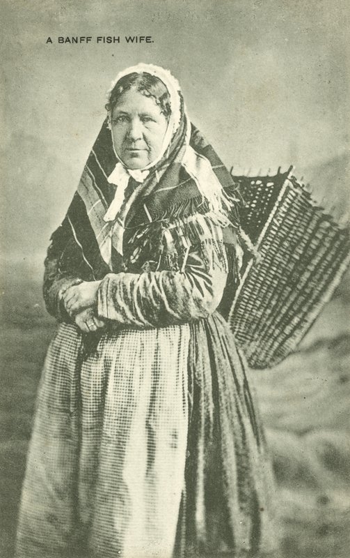 Fish Wife i Banff (färg litho) av English Photographer