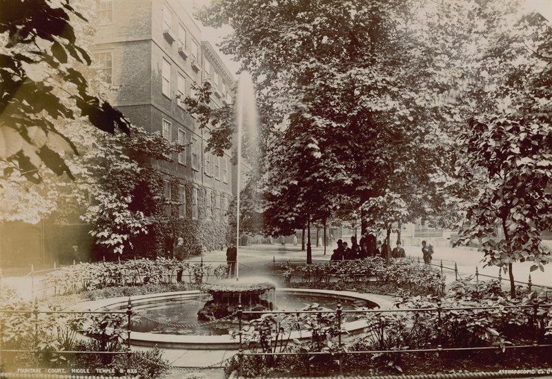 Fountain Court i Middle Temple av English Photographer
