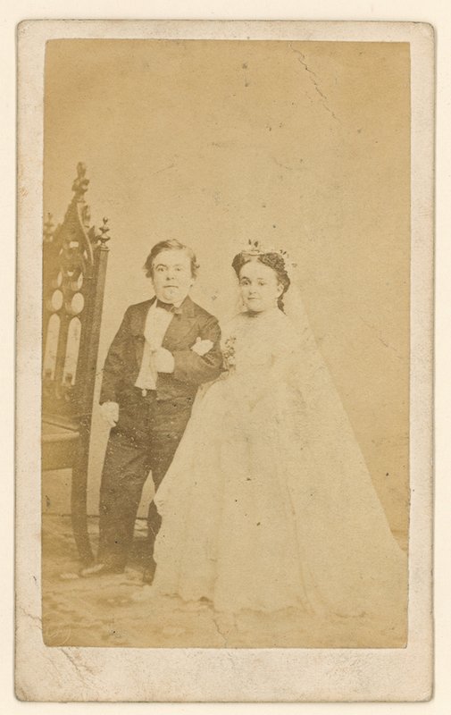 General Tom Thumb och hans fru av English Photographer