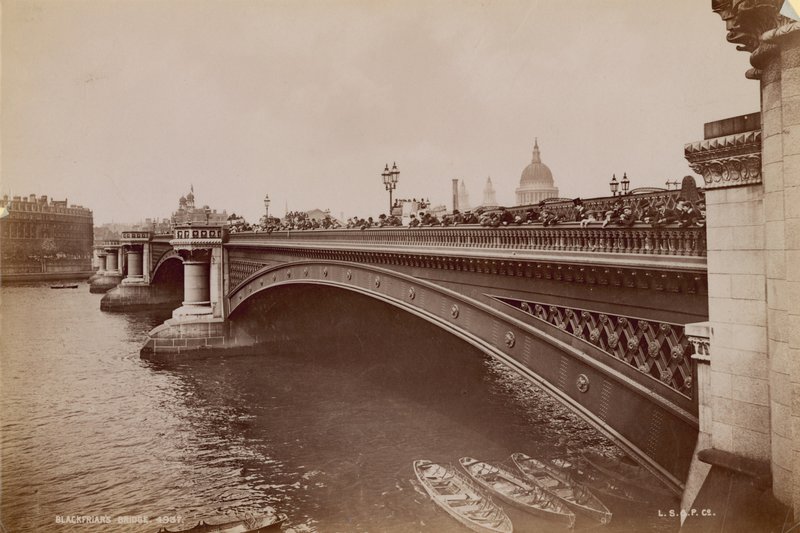 Översikt över Blackfriars Bridge av English Photographer