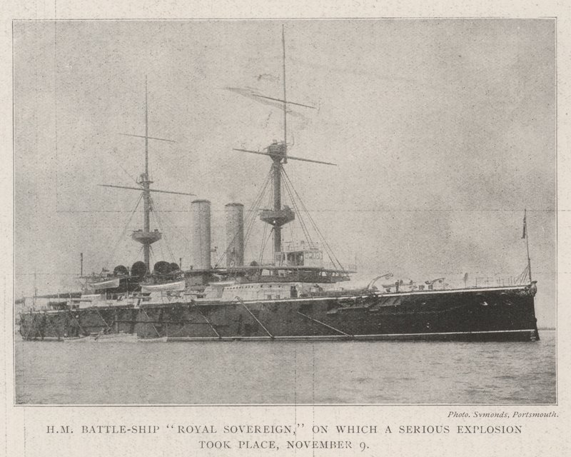 HM Battle-Ship Royal Sovereign, på vilken en allvarlig explosion ägde rum, 9 november av English Photographer