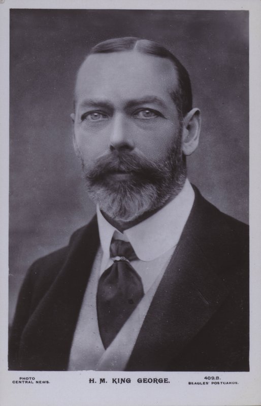 HM King George (s/v foto) av English Photographer