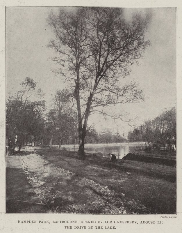 Hampden Park, Eastbourne, öppnad av Lord Rosebery, 12 augusti, Drive by the Lake av English Photographer