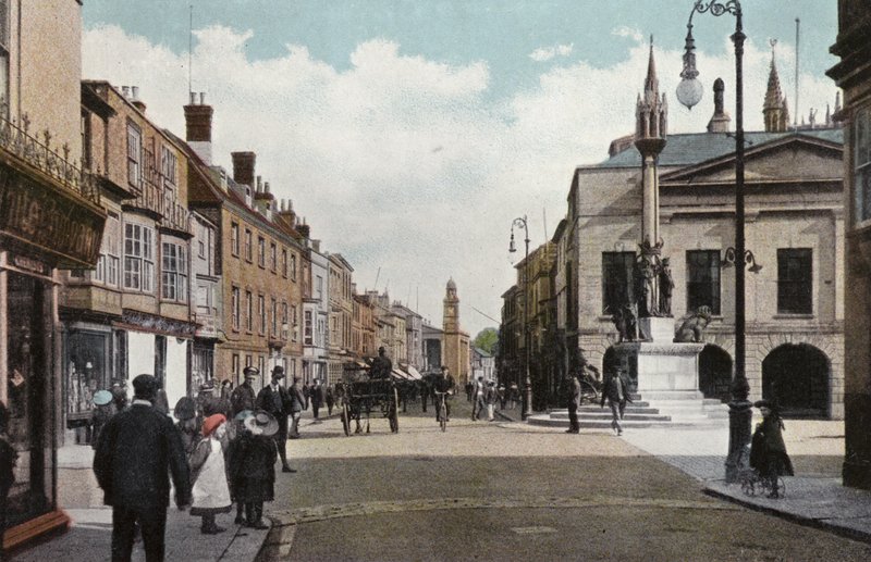 High Street och Queen Victoria Memorial, Newport av English Photographer