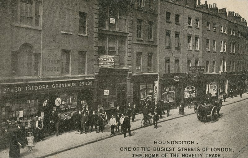 Houndsditch, En av Londons mest trafikerade gator, Novelty Trades hem, London av English Photographer