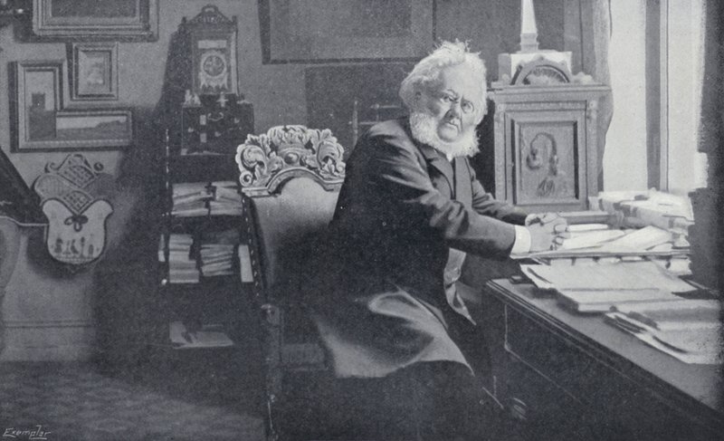 Ibsen i sin studie (s/v foto) av English Photographer