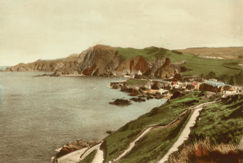 Ilfracombe, Lantern Hill och Hillsborough av English Photographer