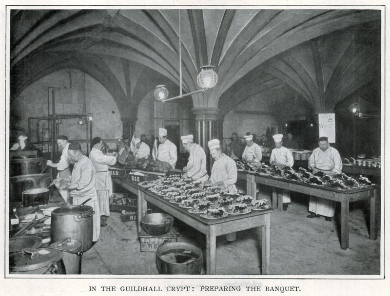 In the Guildhall Crypt: Preparing the Banquet (s/v foto) av English Photographer