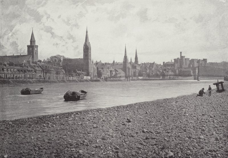 Inverness, från floden av English Photographer