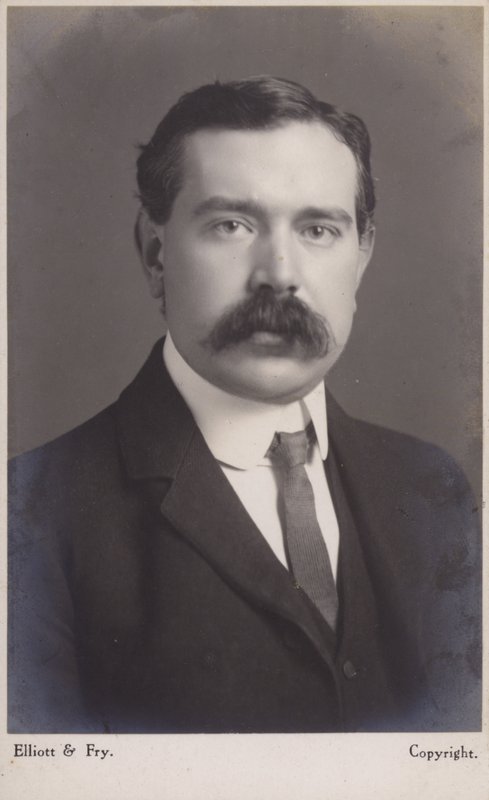 John Ambrose Fleming (1849-1945), engelsk elektroingenjör och fysiker av English Photographer