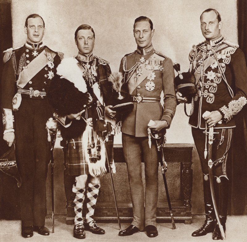 Kung Edward VIII (andra till vänster) och hans bröder (s/v-foto) av English Photographer