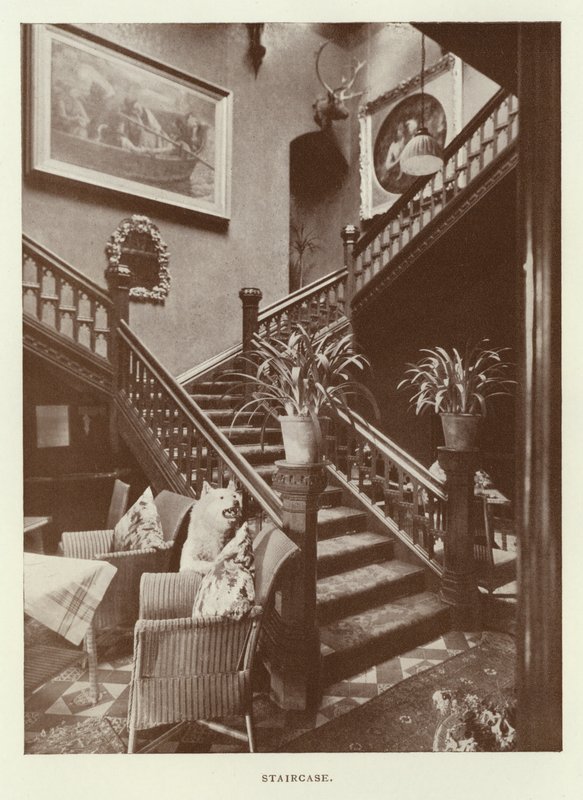 Levens Hotel: Staircase (s/v foto) av English Photographer