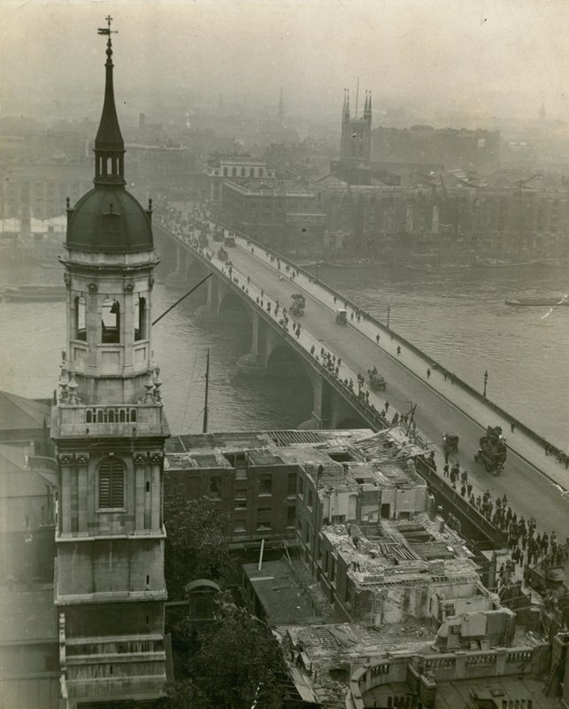 London Bridge, 18 augusti 1920 av English Photographer