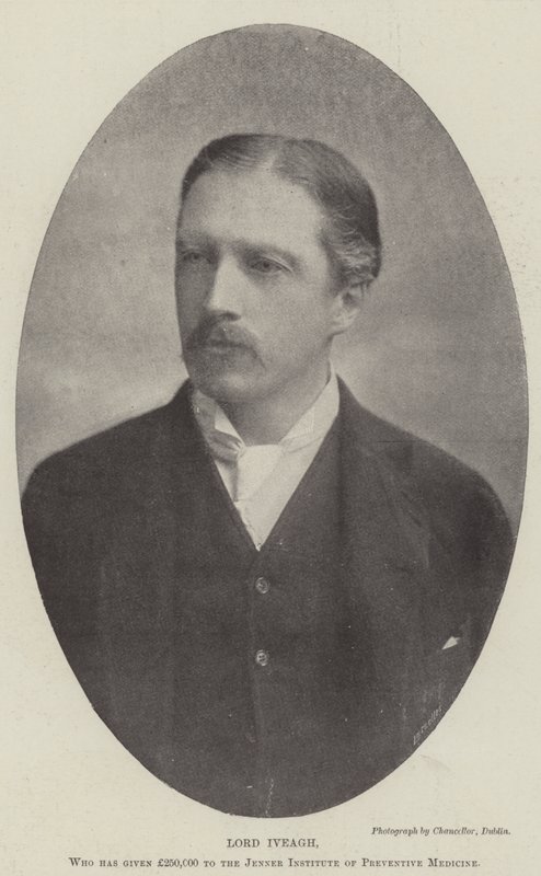 Lord Iveagh, som har gett £250 000 till Jenner Institute of Preventive Medicine av English Photographer