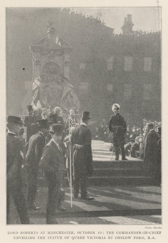 Lord Roberts i Manchester, 10 oktober, överbefälhavaren avtäcker statyn av drottning Victoria av Onslow Ford, RA av English Photographer